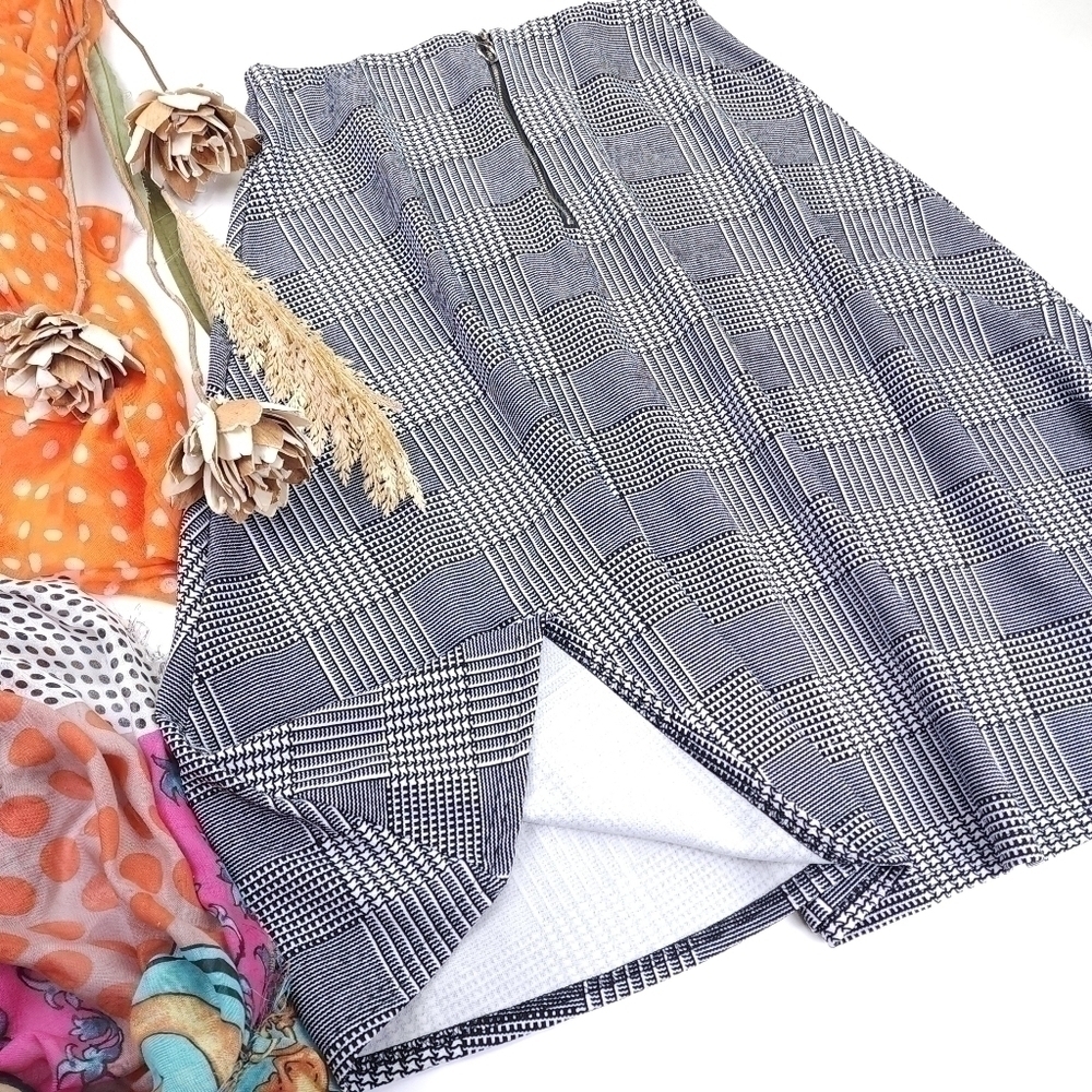 Ana & Rose Black White Plaid Sz L Skirt